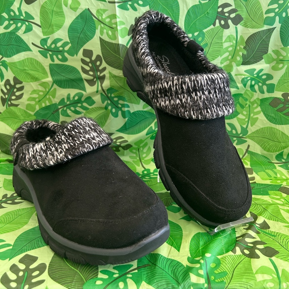 Skechers Easy Going Black/White Knit Clog Slip-On size 9.5
